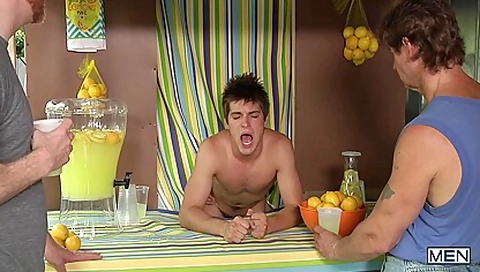 Johnny Rapid And Matt Wellington - Johnny Juice - Nail